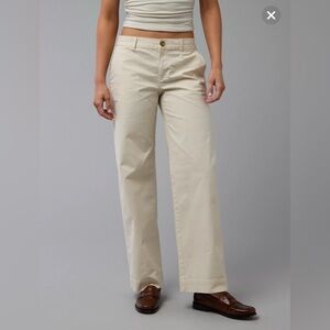 NWT women’s American Eagle stretch stovepipe khaki pant
